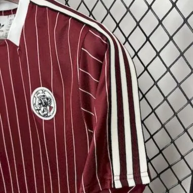 Camisa do Ajax, modelo retro, n.º 25-26