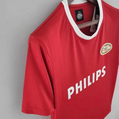 88-89 Eindhoven (em casa)