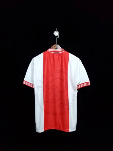 Camisa retro do Ajax para jogos em casa da época 95-96