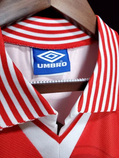 Camisa retro do Ajax para jogos em casa da época 95-96