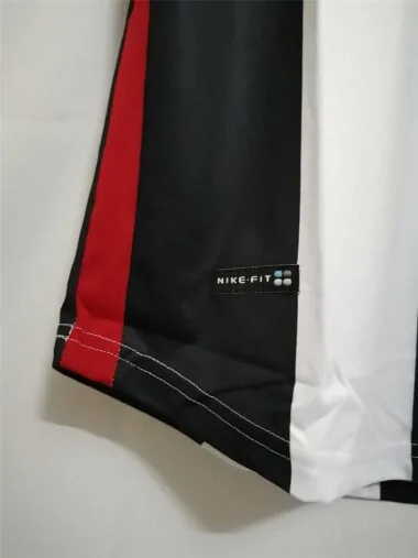 98-99 PSV, equipación de visitante, negra y blanca