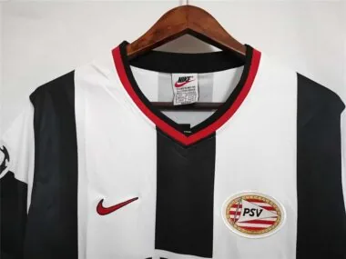 98-99 PSV, equipación de visitante, negra y blanca