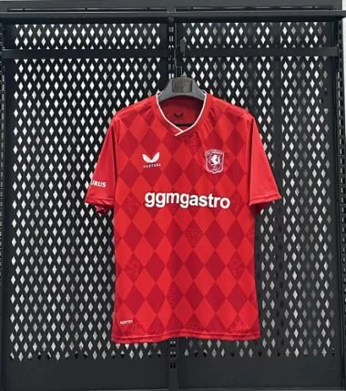 Camisolas de futebol do FC Twente para a época 2025/26 (jogo em casa)