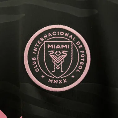 24-25 Miami away black kid kit