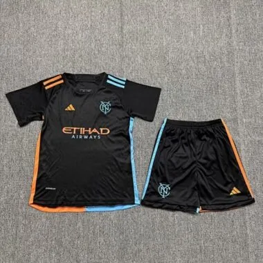 24-25 kits infantis para a cidade de Nova Iorque