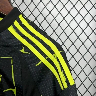 25-26 Columbus Crew away jersey