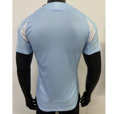 Camisa de jogo em casa da equipa da Cidade de Nova Iorque, n.º 25-26