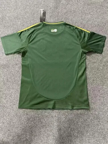 Camisa de jogo em casa dos Portland Timbers, n.º 25-26