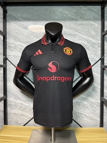 Manchester United 2025/26 Black Polo Player Version