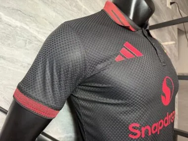 Manchester United 2025/26 Black Polo Player Version