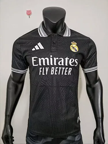 Maillot Real Madrid 2025/26 noir, édition spéciale joueur