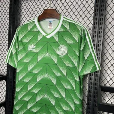 Camiseta retro de Alemania de 1990 para partidos fuera de casa