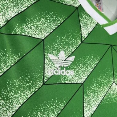Camiseta retro de Alemania de 1990 para partidos fuera de casa