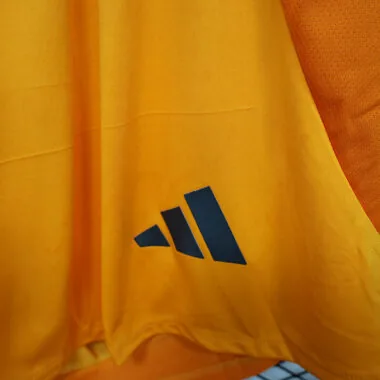 Short Real Madrid 24-25, version joueur (à l'extérieur)