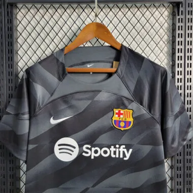 23-24 Barcelona, portero negro