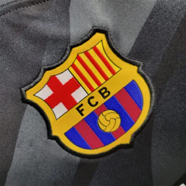 23-24 Barcelona, portero negro