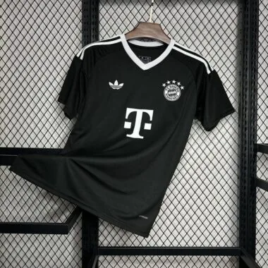 24-25 Bayern black goalkeeper jersey