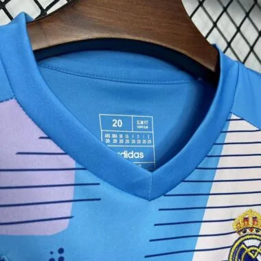 24-25 Real Madrid blue goalkeeper kid kit