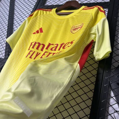 Camisa amarela de guarda-redes do Arsenal n.º 25-26