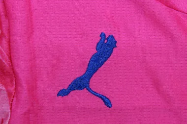 25-26 Manchester City pink goalkeeper jersey