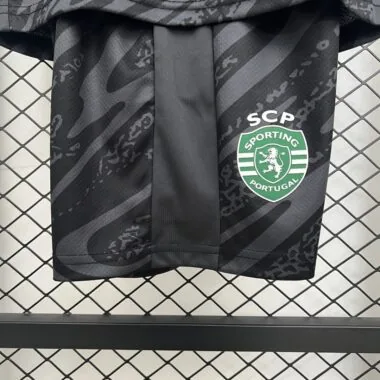 25/26 Sporting Lisbon Goalkeeper Black (Size 16-28)