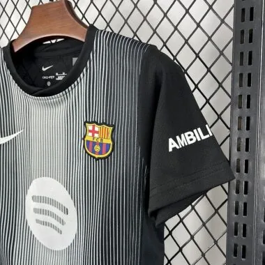 Equipación infantil de portero del Barcelona 2025/26, color negro
