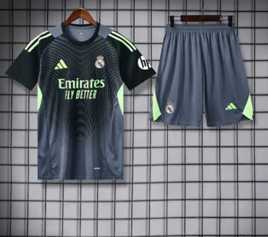 Equipamento cinzento de guarda-redes do Real Madrid 2025/26