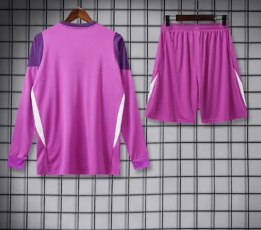 Equipamento de guarda-redes de manga comprida cinzento do Real Madrid 2025/26