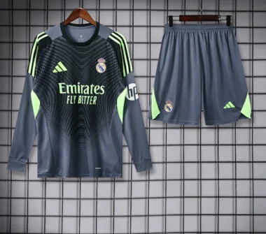 Equipamento de guarda-redes de manga comprida cinzento do Real Madrid 2025/26
