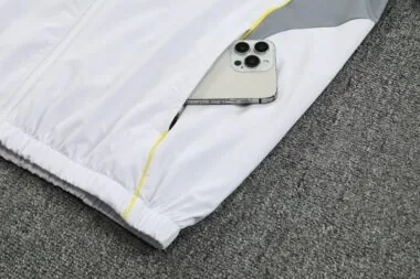 Real Madrid 2025/26 White Windbreaker suit (S-2XL)