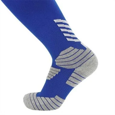MJM659: Nuevo modelo de calcetines de fútbol para jóvenes y niños pequeños, de nylon y algodón 100 %, con acabado afelpado y base de toalla
