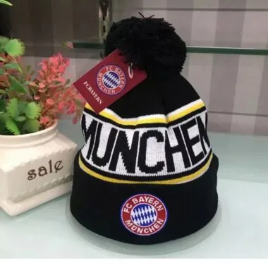Soccer Clubs Knit Hats (Bayern,Dortmund)