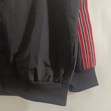 1991 Manchester United black red classic retro Windbreaker