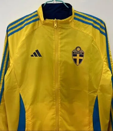 25-26 Sweden blue yellow reversible Windbreaker