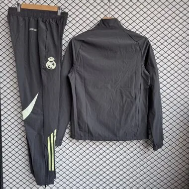 Real Madrid 2025/26 Black Windbreaker Suit (S-2XL)