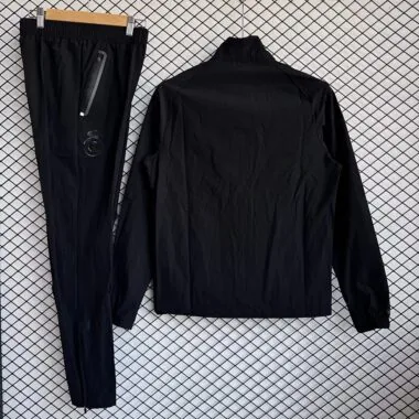 Real Madrid 2025/26 Black Windbreaker Suit (S-2XL)