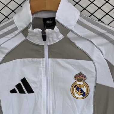 Real Madrid 2025/26 Gray and White Windbreaker Suit (S-2XL)