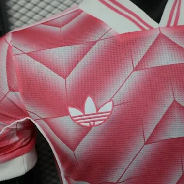 Real Madrid 2025/26 Pink Player Edition Jersey