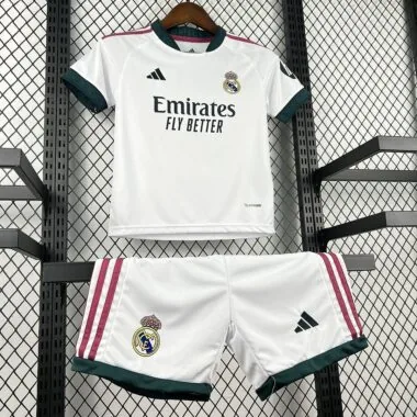 Real Madrid 2026/27 Home (picture version) Kids Kit Jersey (Size 16-28)