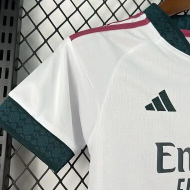 Real Madrid 2026/27 Home (picture version) Kids Kit Jersey (Size 16-28)