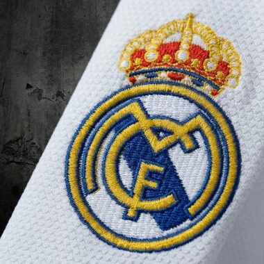 Retro 2018/19 Real Madrid Home Jersey (S-XXL)