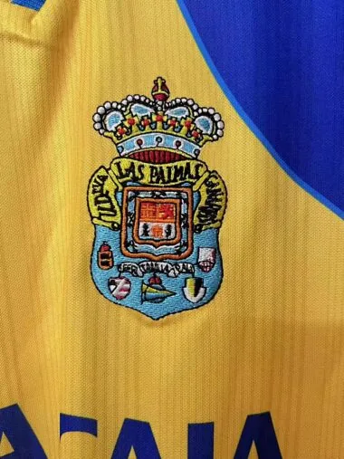 Retro Las Palmas 2000/01 Home Soccer Jersey (S-2XL)