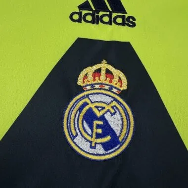 Retro Real Madrid 1999/00 Goalkeeper Long Sleeve Jersey (S-2XL)