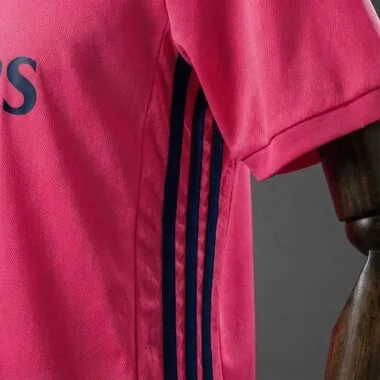 Retro Real Madrid 2020/21 Away Jersey (S-XXL)