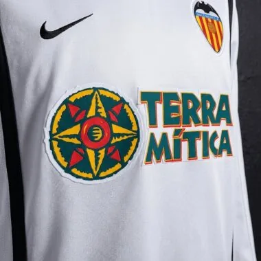 Retro Valencia 2000/01 Home jersey Long Sleeve (S-XXL)