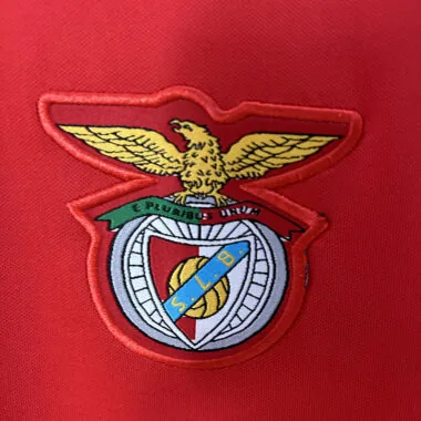 Camisa retro do Benfica para jogos em casa da época 04-05