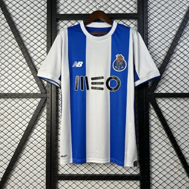 Camisa retro do Porto para jogos em casa da época 17-18