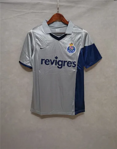 2001 FCP fora de casa cinzento