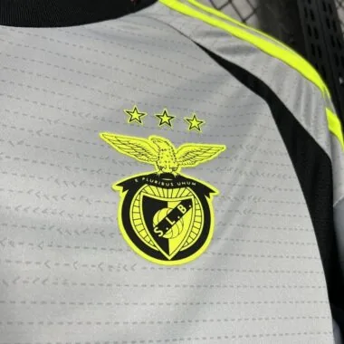 Camisa de futebol do Benfica Third para jogos fora de casa, 24-25
