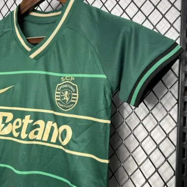 24-25 Sporting CP away kid kit